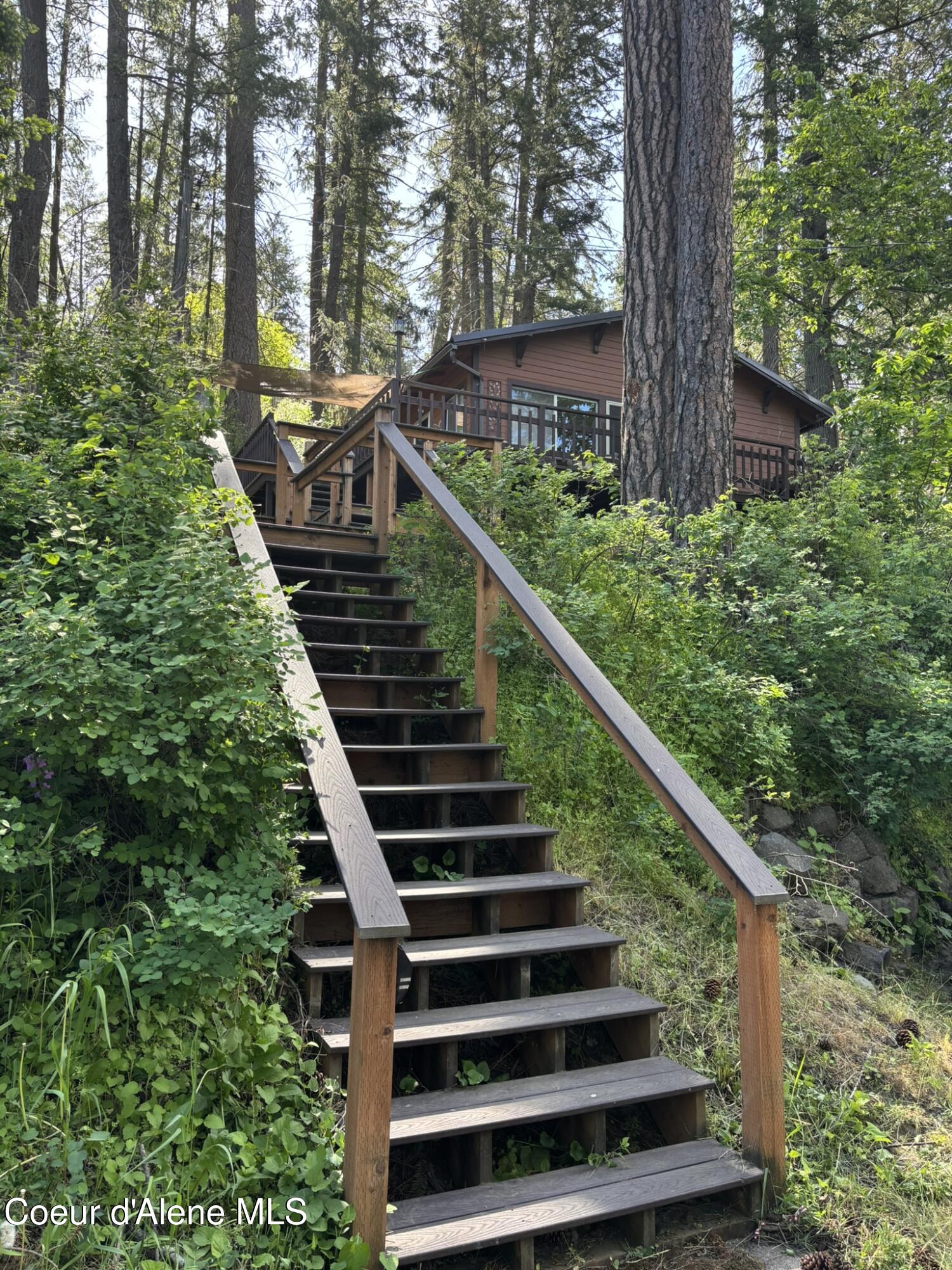 307 Rocky Point Loop Road Plummer, ID 83851 - Photo 2 of 30 STAIRS