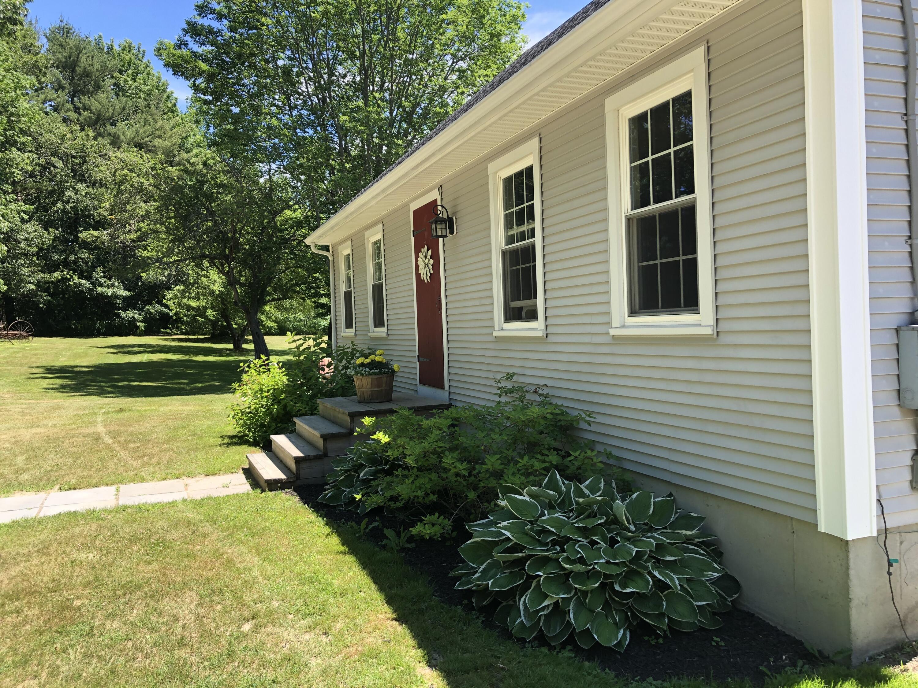 102 Stirling Road Warren, ME 04864 - Photo 12 of 145 exterior front