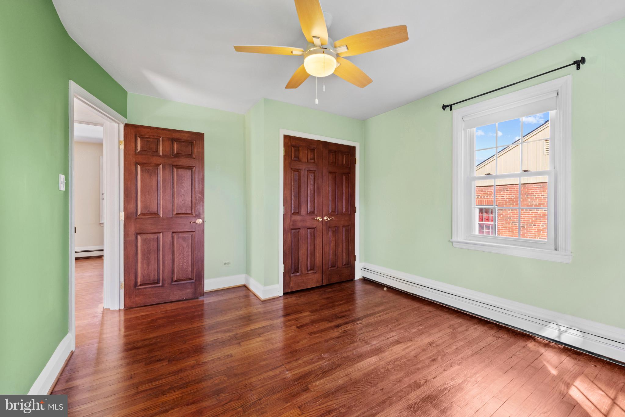 17 Cedarwood Road Baltimore, MD 21228 - Photo 20 of 40 Second bedroom