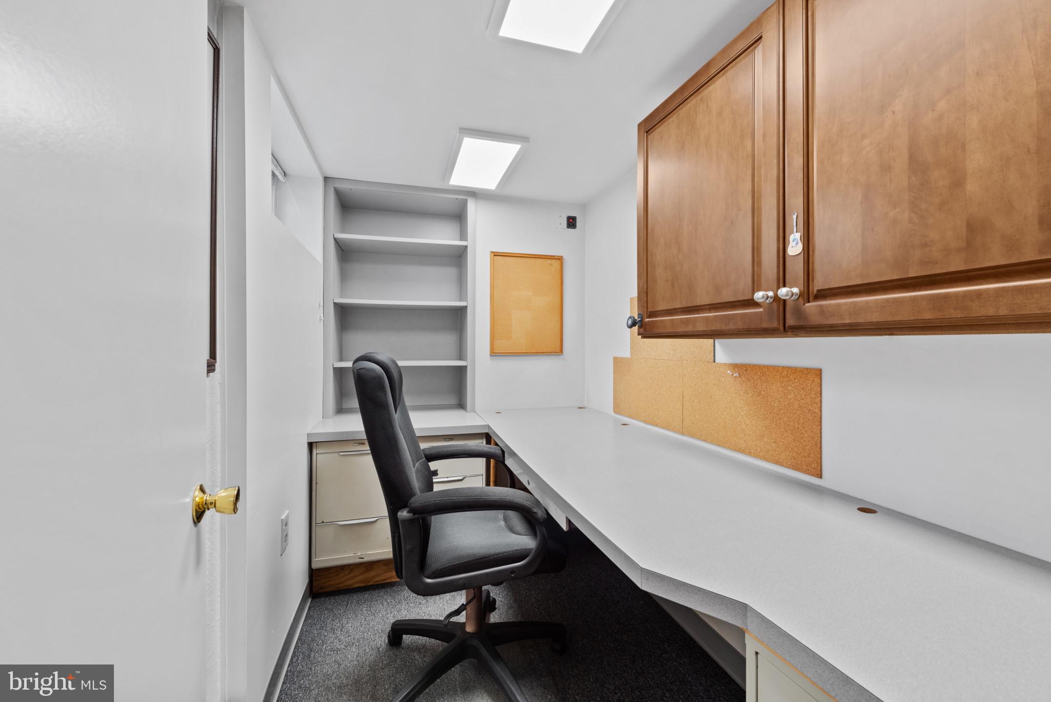 17 Cedarwood Road Baltimore, MD 21228 - Photo 30 of 40 Office space in basement