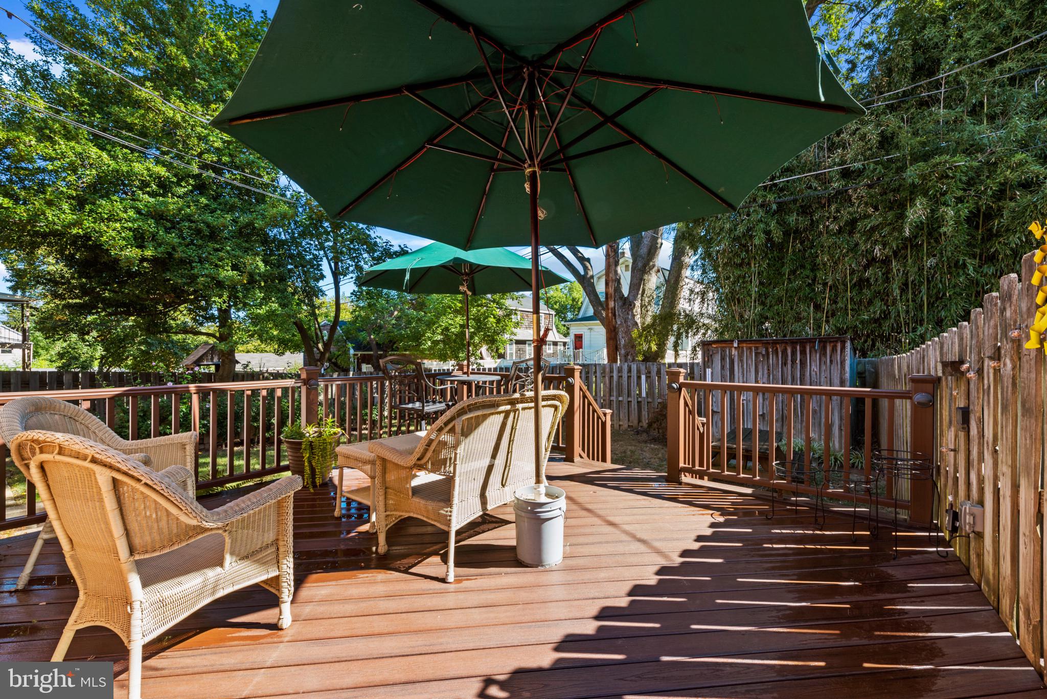 17 Cedarwood Road Baltimore, MD 21228 - Photo 36 of 40 Deck