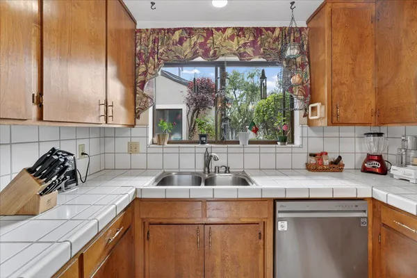 $549,800 | 290 Joes Lane, Hollister, CA 95023