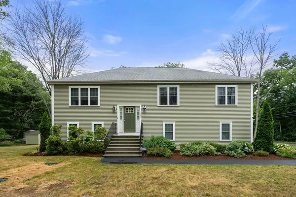 $689,900 | 101 Prospect Hill Street, Taunton, MA 02780