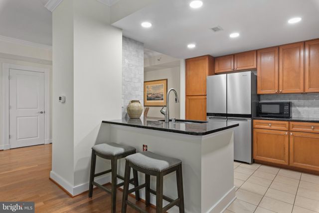 $750,000 | 5 Park Place, Unit 117, Annapolis, MD 21401