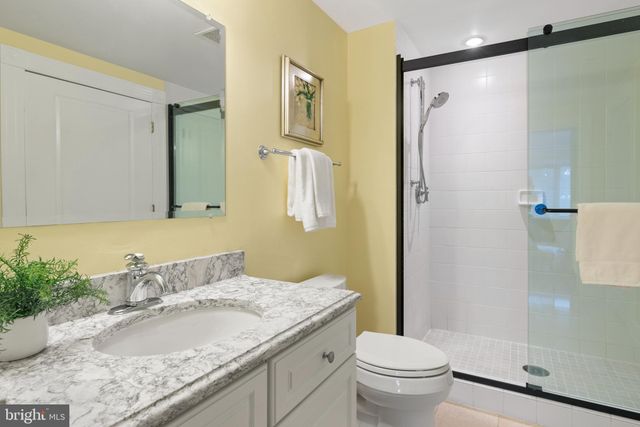 $750,000 | 5 Park Place, Unit 117, Annapolis, MD 21401