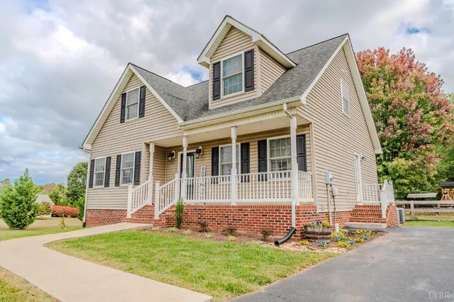 $380,000 | 225 Frost Drive, Concord, VA 24538