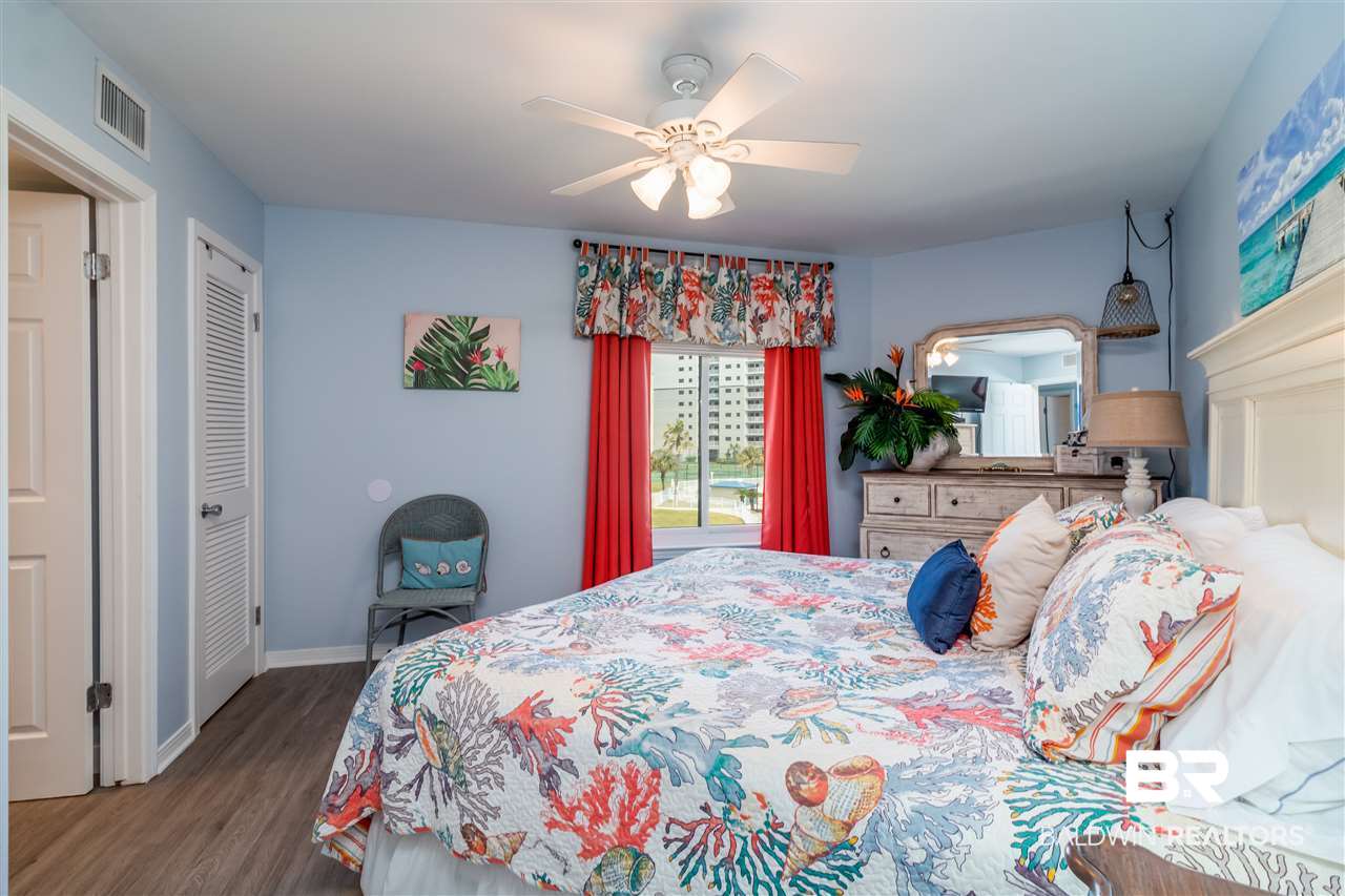 497 Plantation Road, Unit 1331 Gulf Shores, AL 36542 - Photo 12 of 35 Master Bedroom