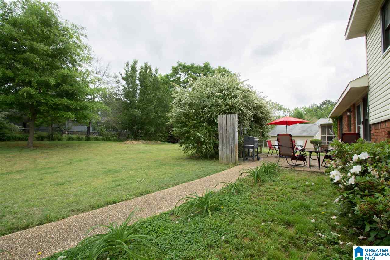 610 Valleyview Drive Pelham, AL 35124 - Photo 3 of 47