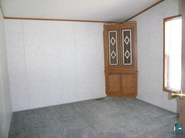 4215 South Darrow Road Superior, WI 54880 - Photo 3 of 9