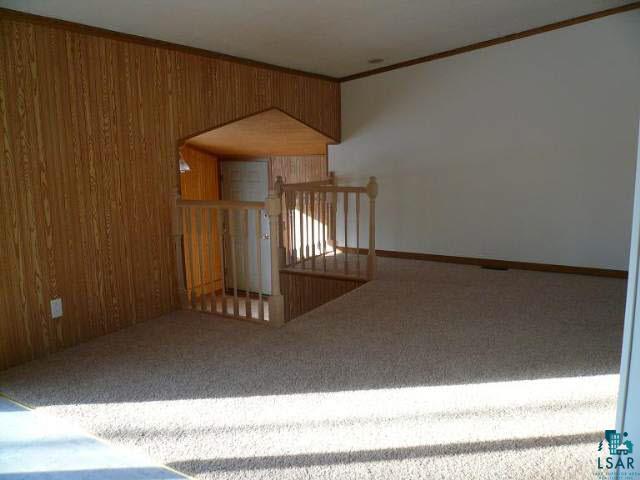 4215 South Darrow Road Superior, WI 54880 - Photo 4 of 9