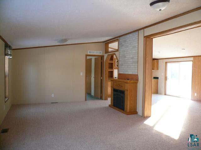 4215 South Darrow Road Superior, WI 54880 - Photo 5 of 9