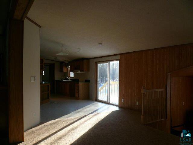 4215 South Darrow Road Superior, WI 54880 - Photo 6 of 9