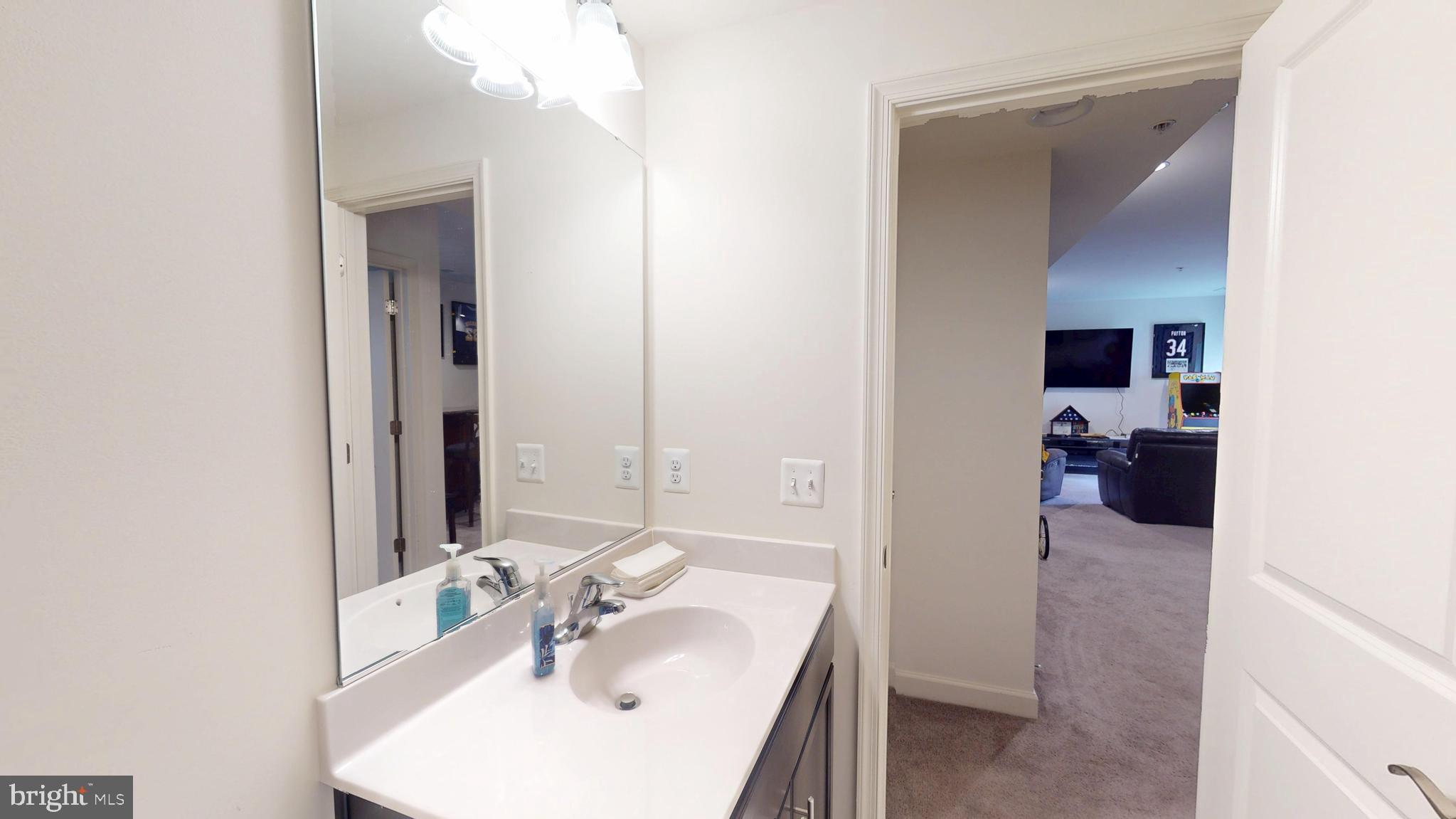 10802 North Riding Road Upper Marlboro, MD 20772 - Photo 68 of 87