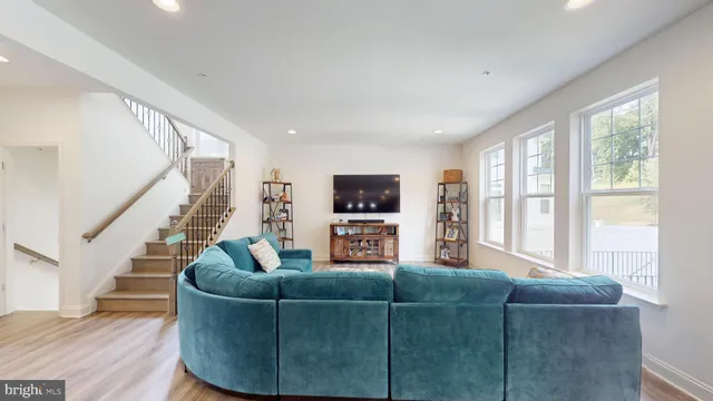 $820,000 | 10802 North Riding Road, Upper Marlboro, MD 20772