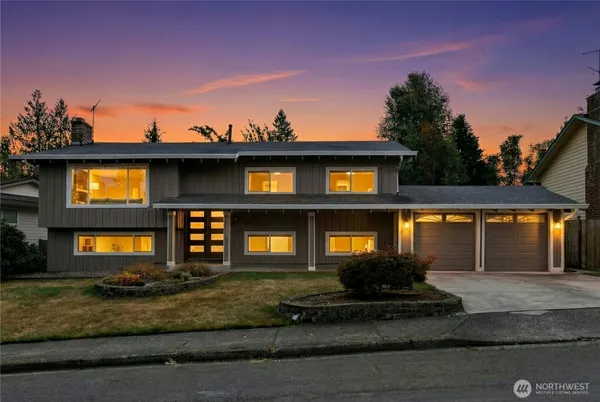 $1,288,888 | 12563 Southeast 71st Street, Newcastle, WA 98056