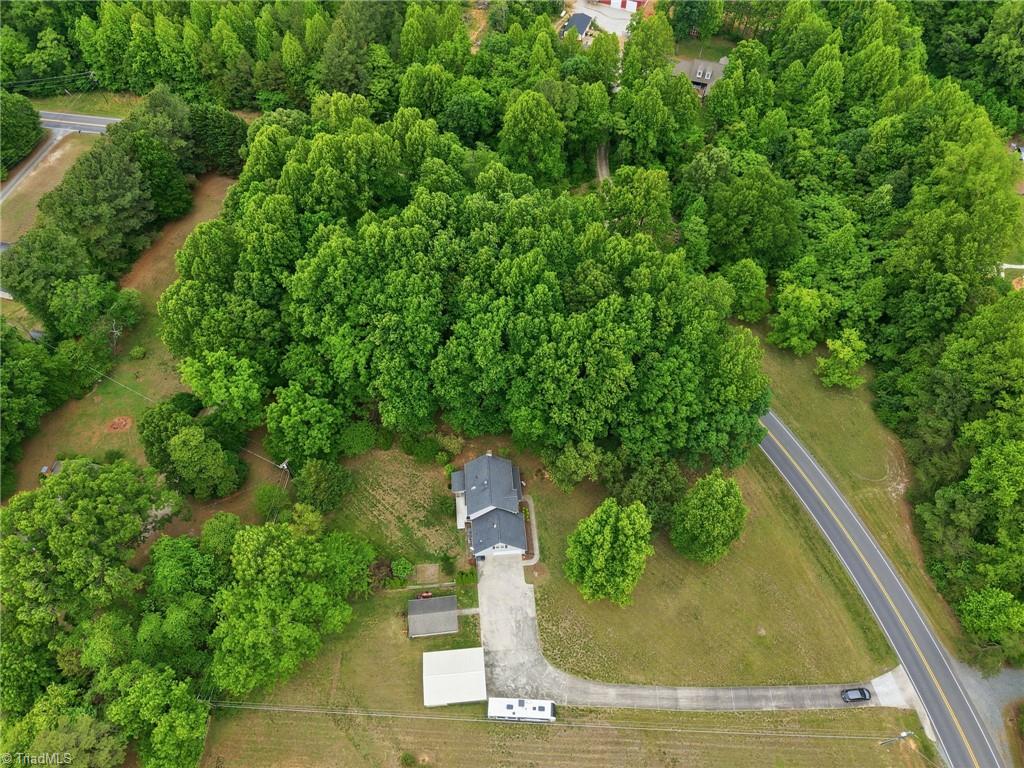 3710 Southeast School Road Greensboro, NC 27406 - Photo 38 of 39