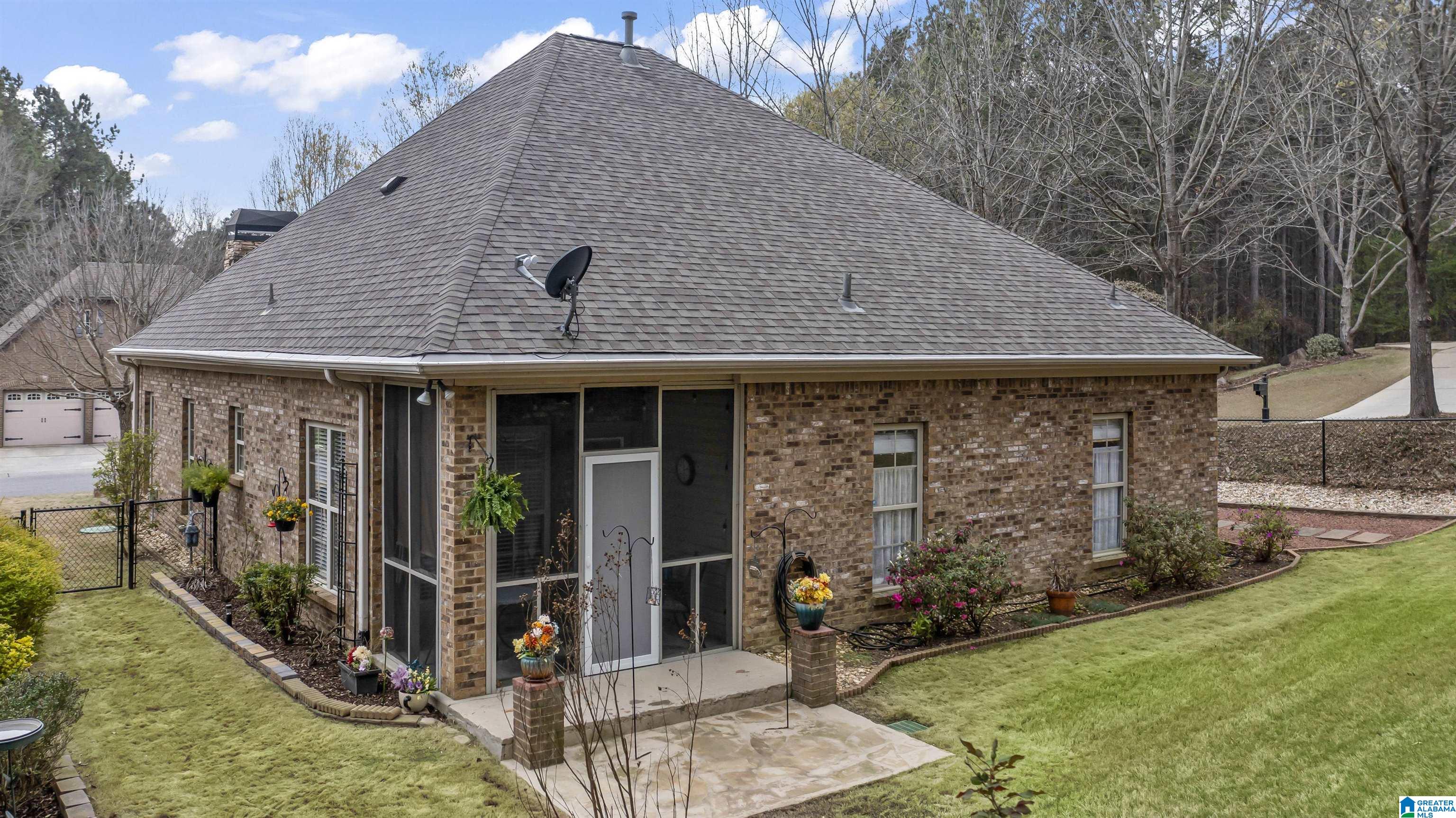 1101 Weybridge Road Pelham, AL 35124 - Photo 13 of 38