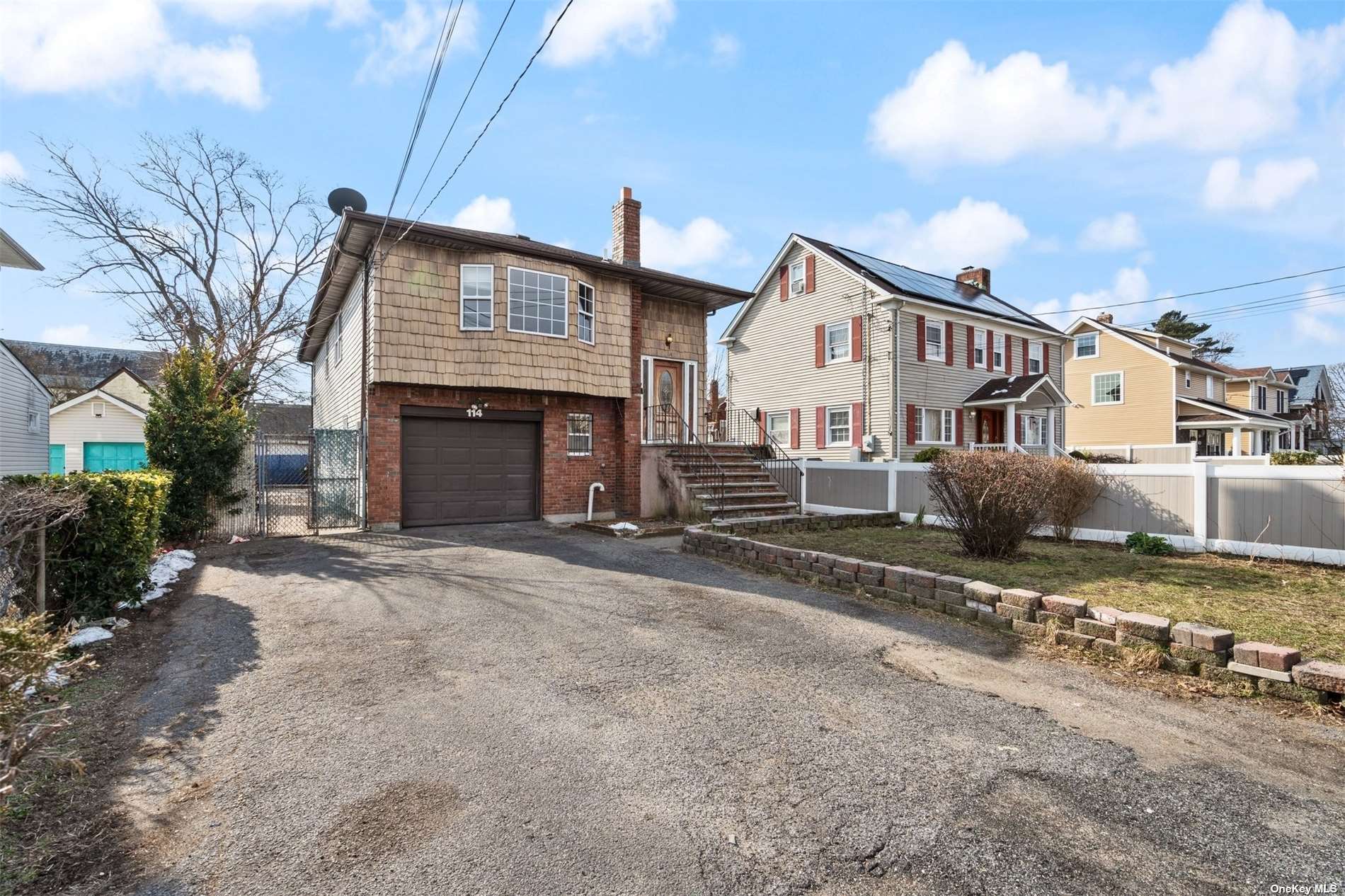 114 East Graham Ave