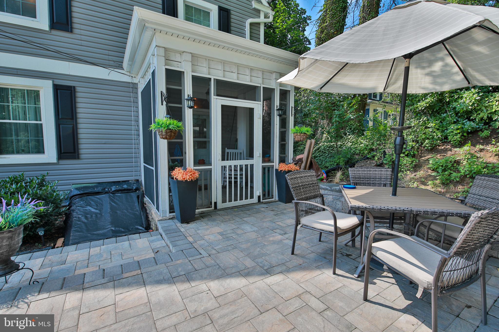 7901 York Road Towson, MD 21204 - Photo 45 of 50 Screen porch off of kitchen