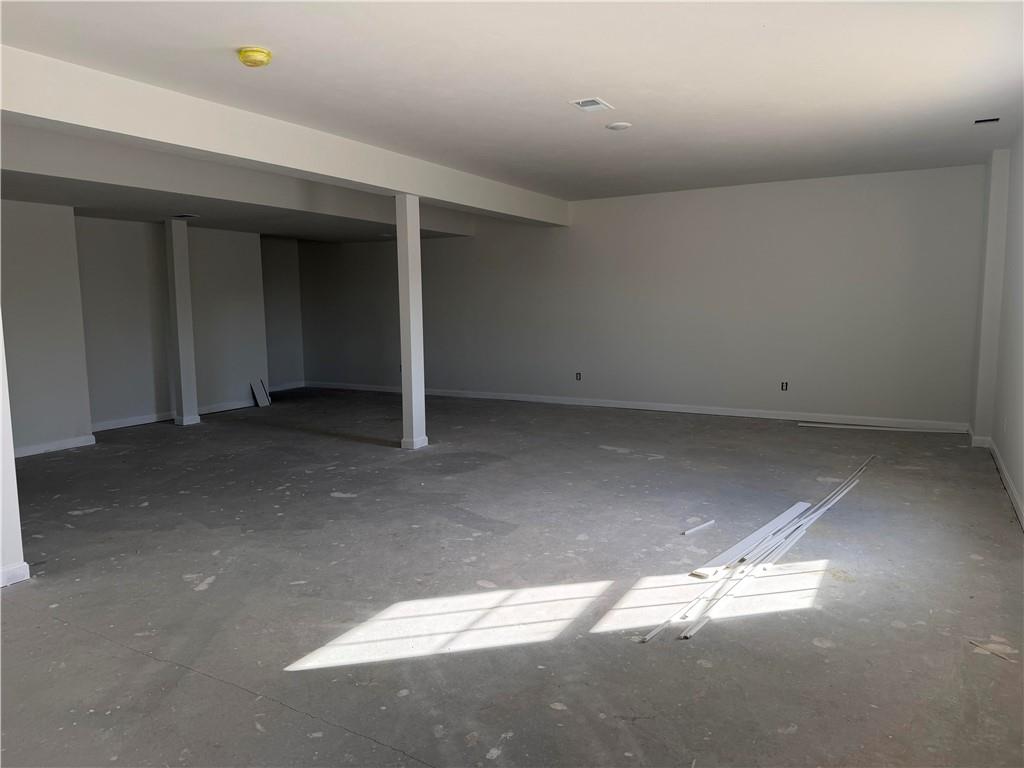306 Hunters Crossing Canonsburg, PA 15317 - Photo 24 of 28 a view of empty room