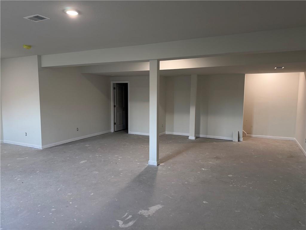 306 Hunters Crossing Canonsburg, PA 15317 - Photo 25 of 28 a view of empty room