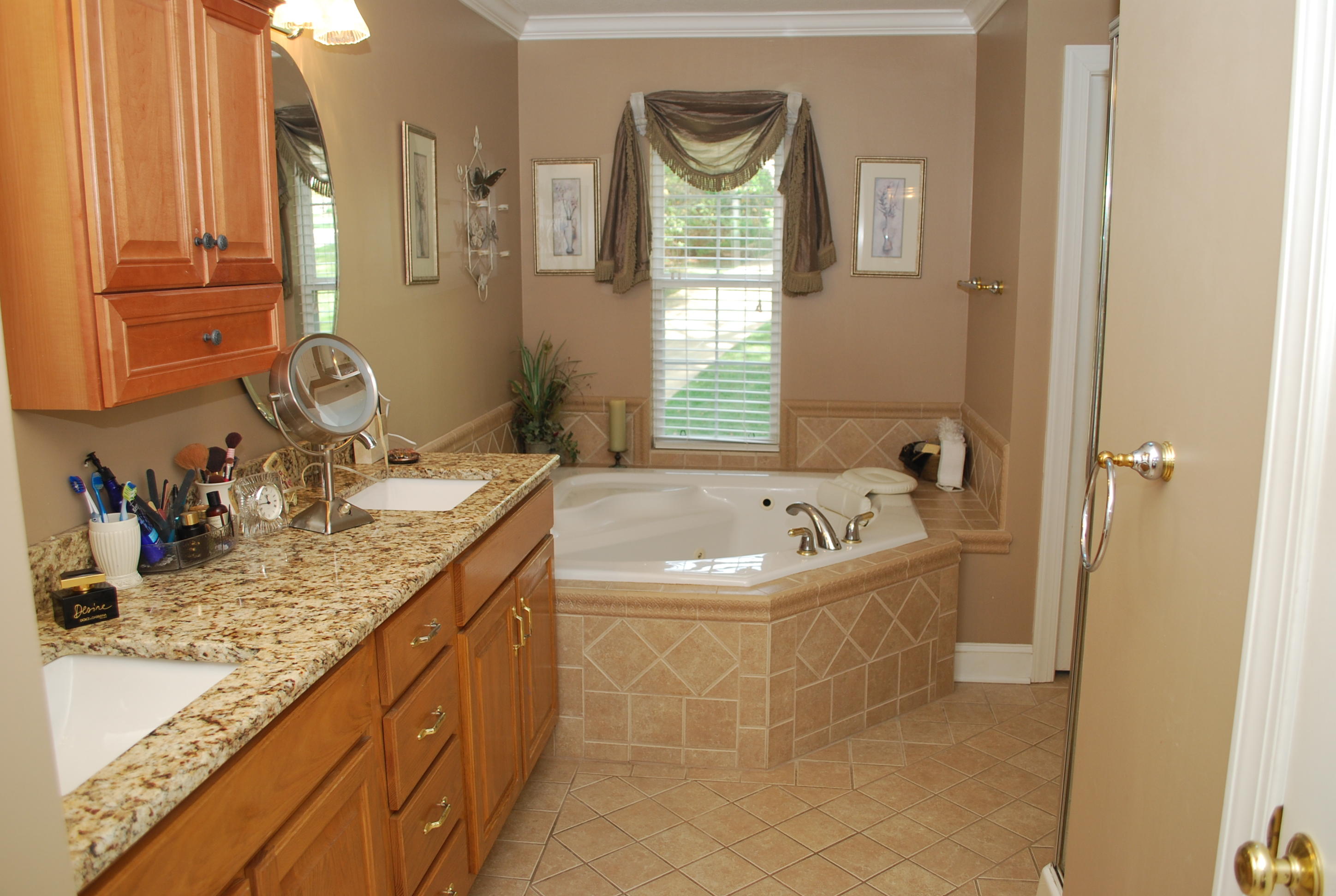 1127 Clift Cave Road Soddy Daisy, TN 37379 - Photo 15 of 36 Master Bathroom