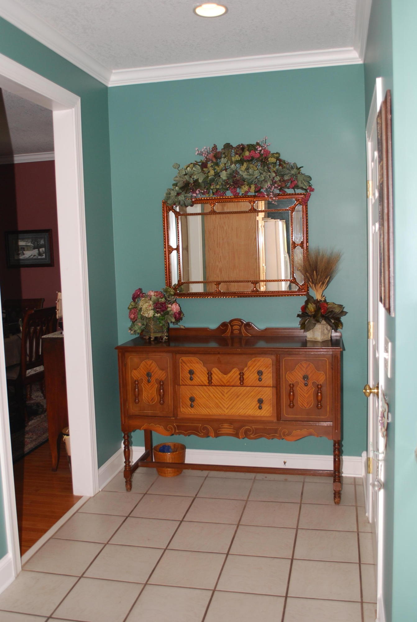 1127 Clift Cave Road Soddy Daisy, TN 37379 - Photo 10 of 36 Foyer