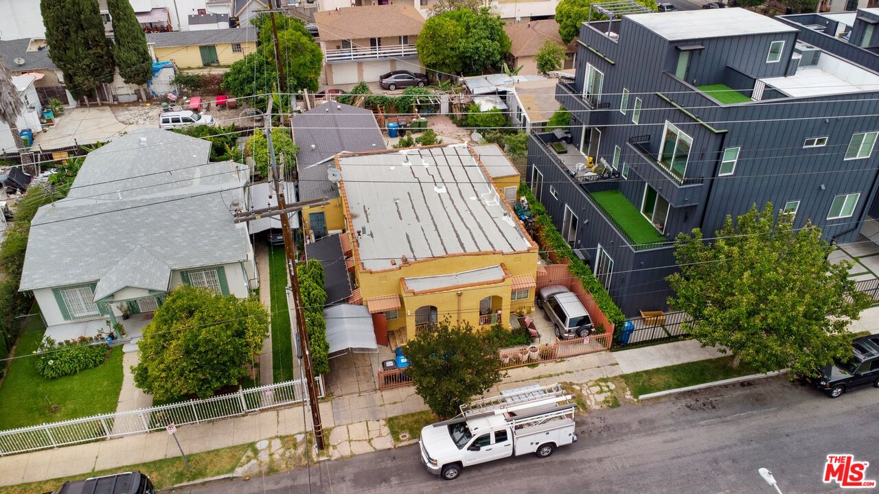 4713 Clinton Street Los Angeles, CA 90004 - Photo 25 of 25 an aerial view of a houses with yard