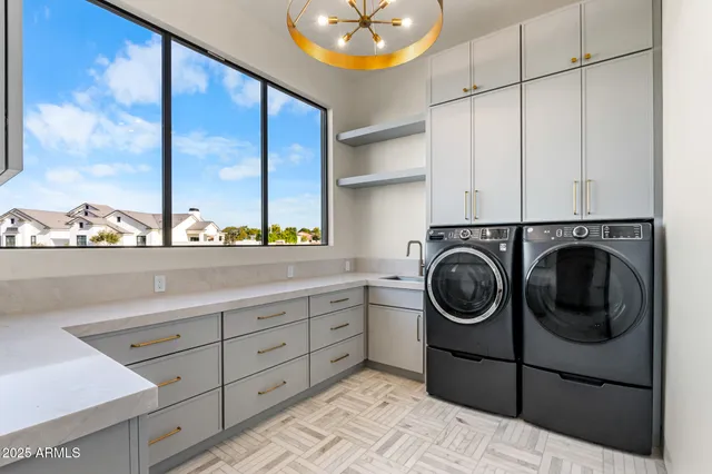 $3,975,000 | 6260 South Key Biscayne Court, Gilbert, AZ 85298