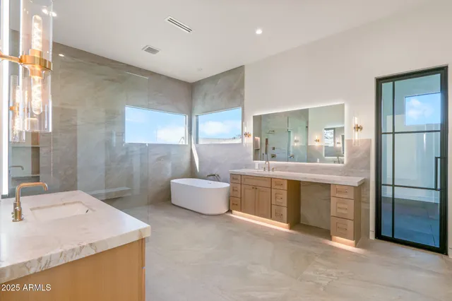 $3,975,000 | 6260 South Key Biscayne Court, Gilbert, AZ 85298