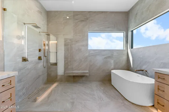 $3,975,000 | 6260 South Key Biscayne Court, Gilbert, AZ 85298