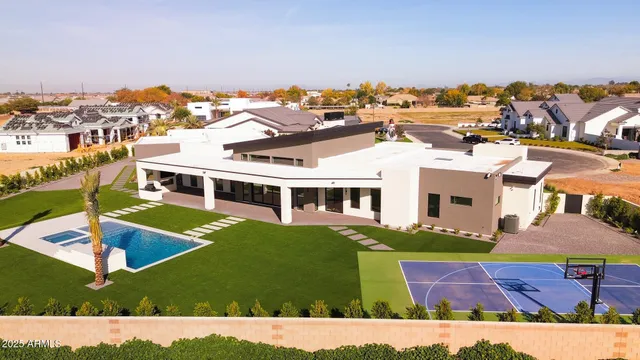 $3,975,000 | 6260 South Key Biscayne Court, Gilbert, AZ 85298