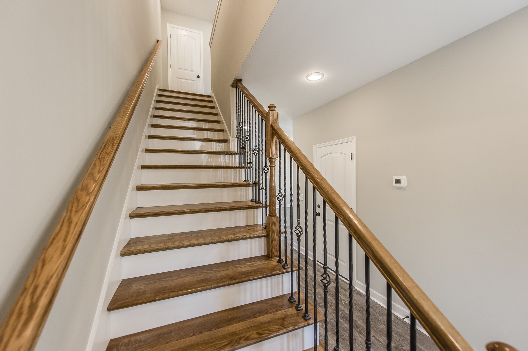 815 West Spring Street Lebanon, TN 37087 - Photo 13 of 32 a view of entryway