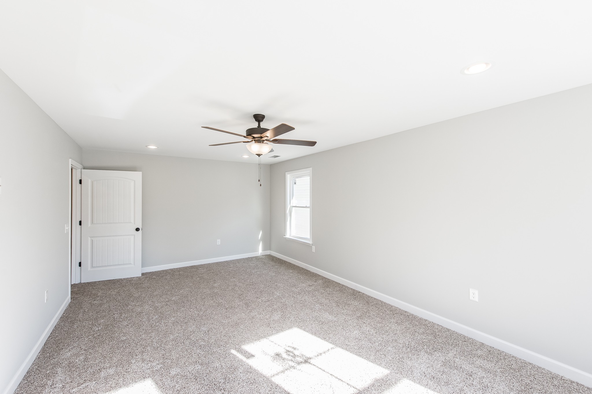 815 West Spring Street Lebanon, TN 37087 - Photo 21 of 32 a view of an empty room