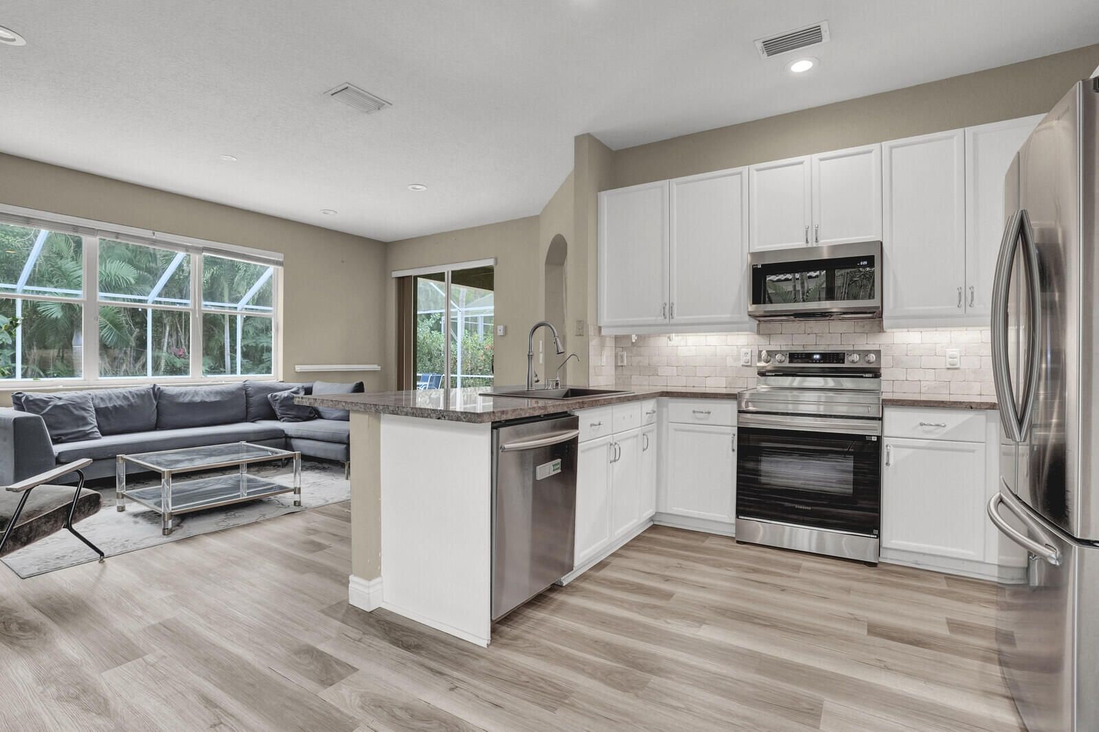 11403 Sea Grass Circle Boca Raton, FL 33498 - Photo 25 of 63 Kitchen
