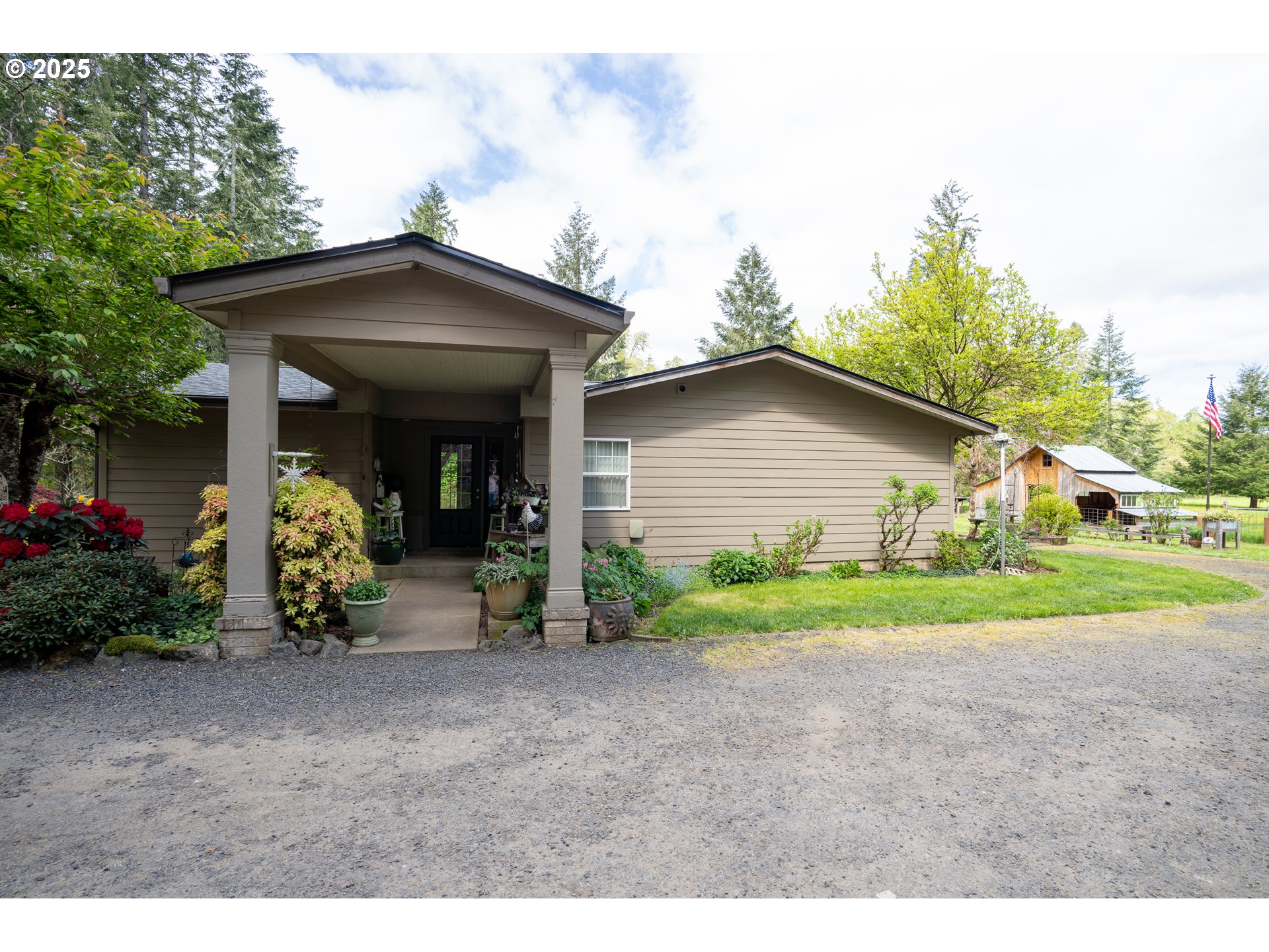 7322 Rice Valley Road Oakland, OR 97462 - Photo 3 of 44 Gallery Image 3