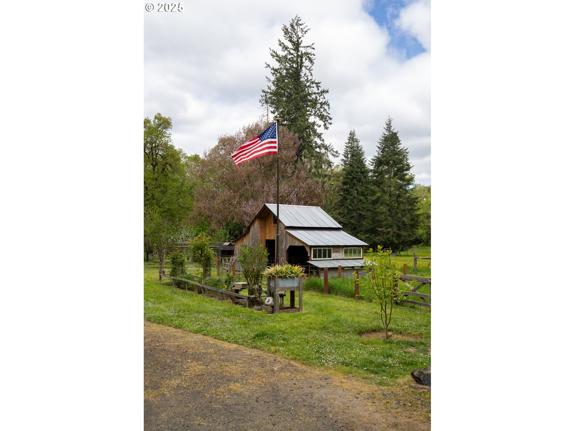 7322 Rice Valley Road Oakland, OR 97462 - Photo 8 of 44 Gallery Image 8