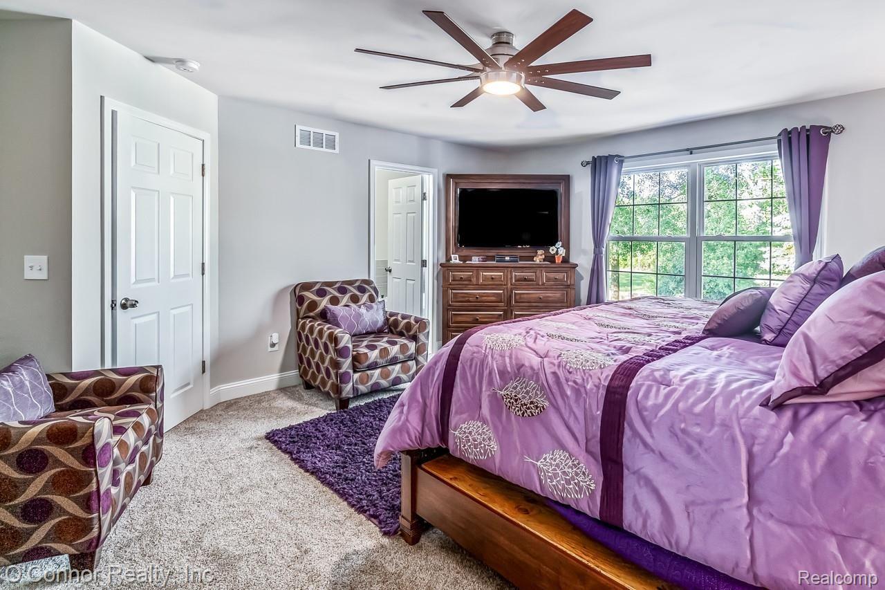 103 Rella Rae Avenue Marysville, MI 48040 - Photo 19 of 33 102 Rella Rae-19.jpg
