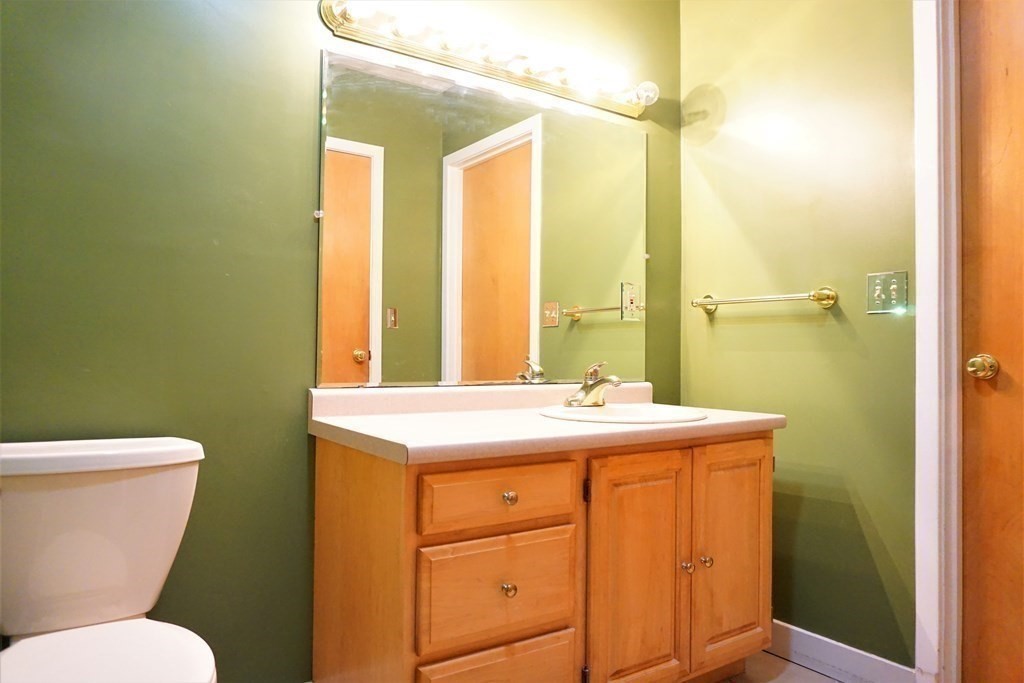 23 West Sutton Road Sutton, MA 01590 - Photo 27 of 36 Gallery Image 27
