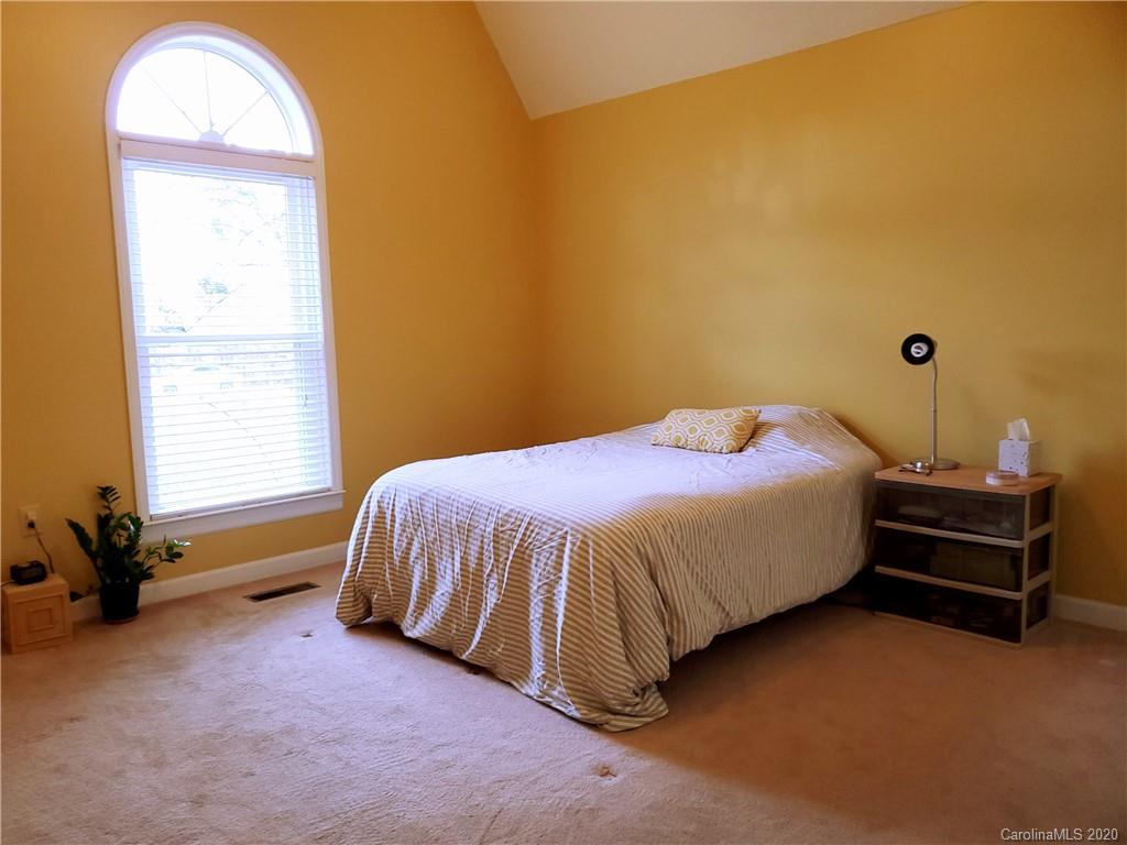1135 Lawrence Road Clover, SC 29710 - Photo 18 of 46 Gallery Image 18