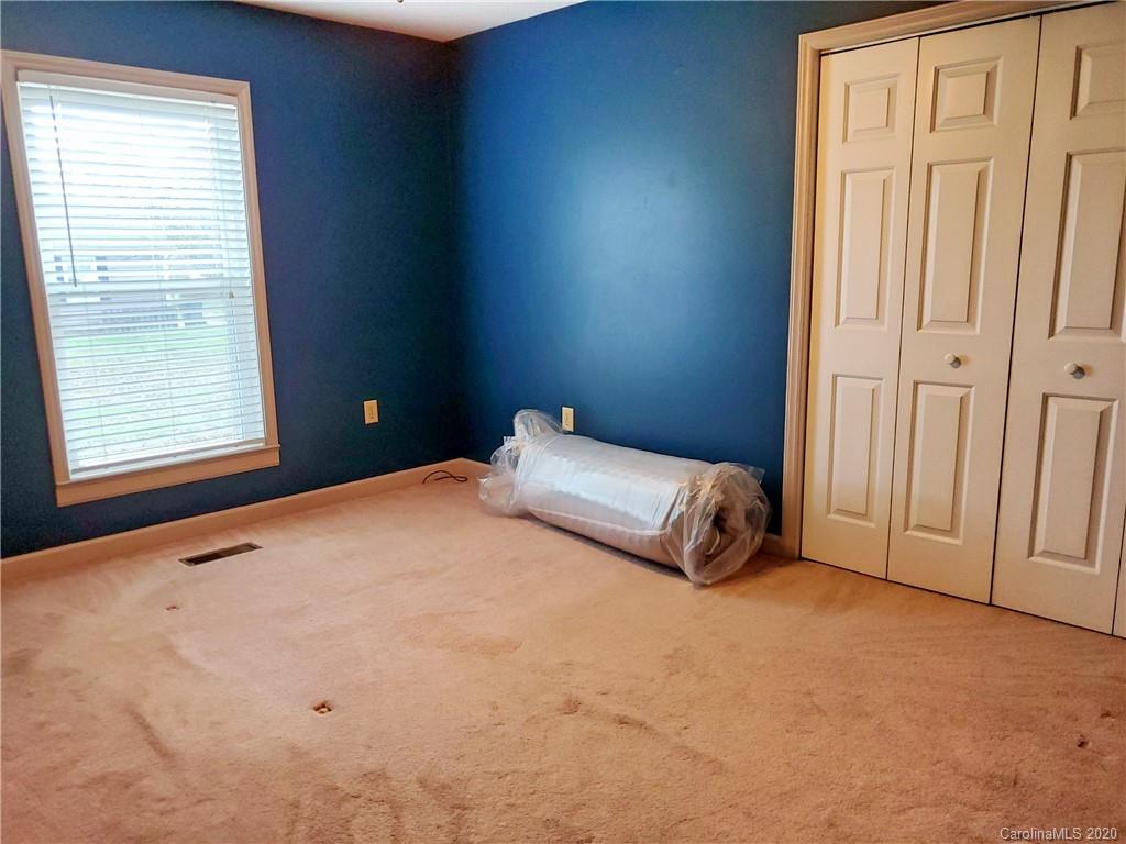 1135 Lawrence Road Clover, SC 29710 - Photo 24 of 46 Gallery Image 24