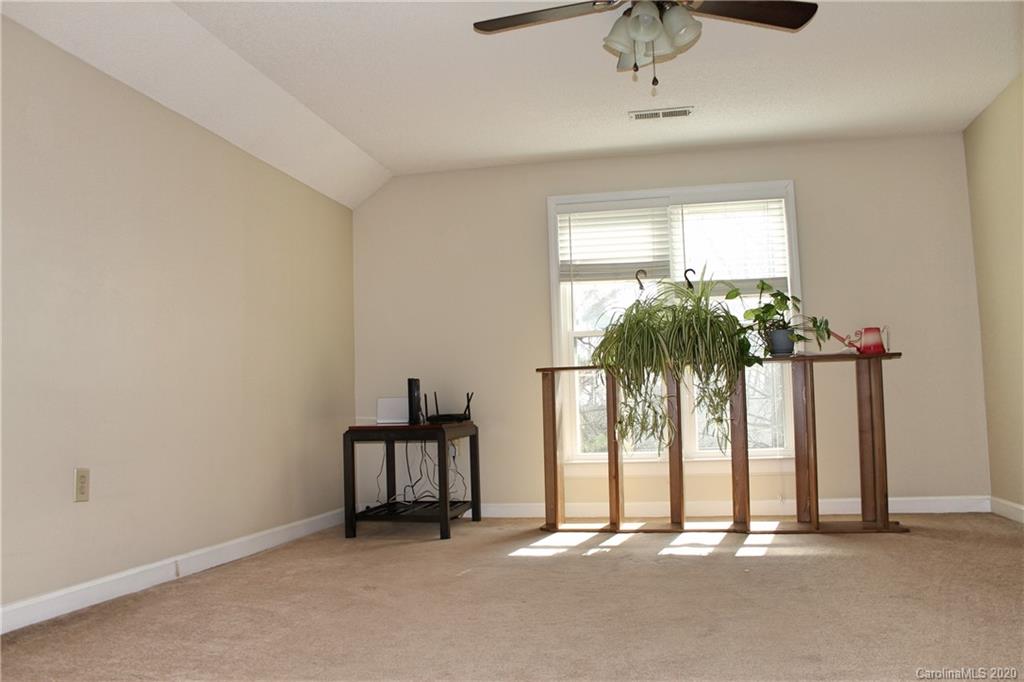 1135 Lawrence Road Clover, SC 29710 - Photo 27 of 46 Gallery Image 27