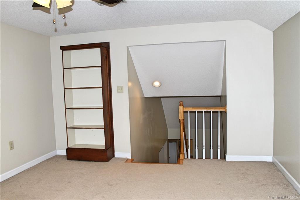 1135 Lawrence Road Clover, SC 29710 - Photo 28 of 46 Gallery Image 28