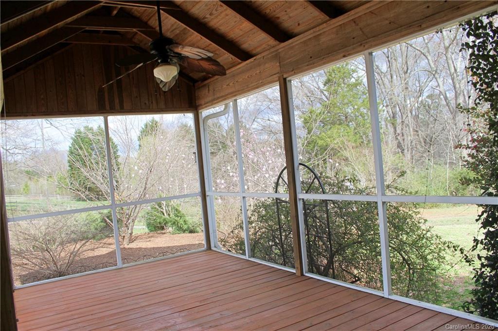 1135 Lawrence Road Clover, SC 29710 - Photo 33 of 46 Gallery Image 33