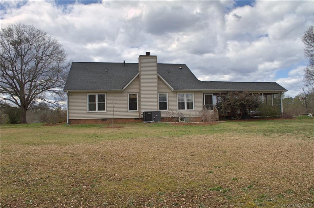 1135 Lawrence Road Clover, SC 29710 - Photo 41 of 46 Gallery Image 41