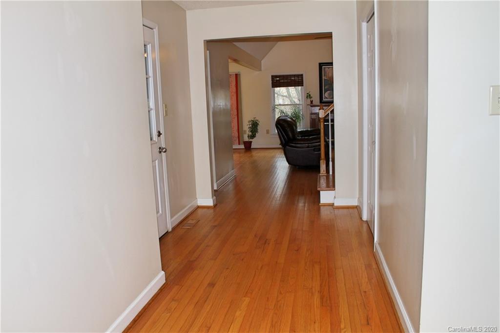 1135 Lawrence Road Clover, SC 29710 - Photo 9 of 46 Gallery Image 9