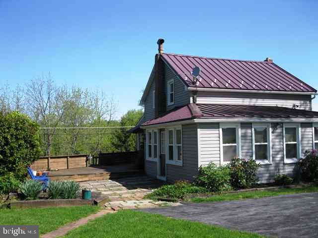 8092 Colebrook Road Palmyra, PA 17078 - Photo 4 of 19 Gallery Image 4