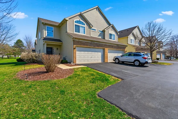 $325,000 | 17634 Alta Drive, Lockport, IL 60441