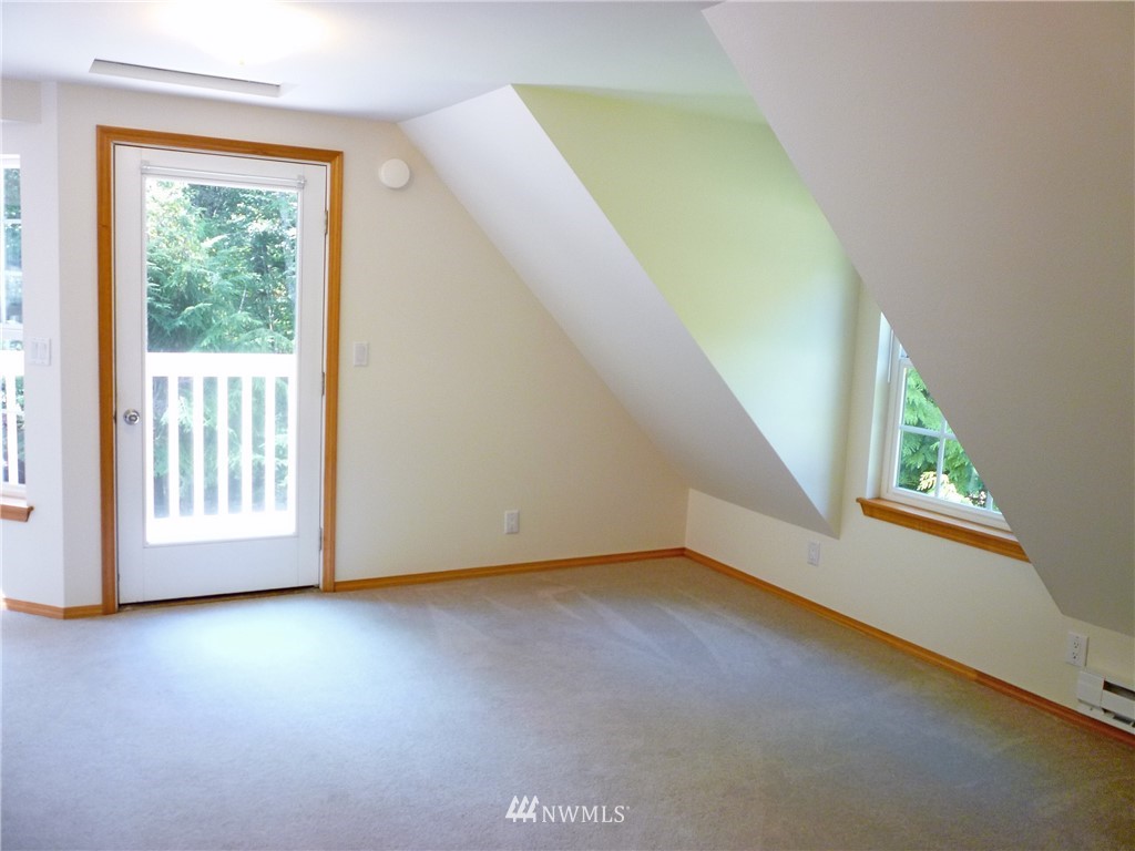 5027 Samish Way Bellingham, WA 98229 - Photo 10 of 24 Gallery Image 10