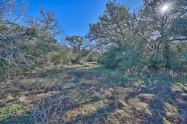 $4,700,000 | 1440 FM 2434, Weimar, TX 78962